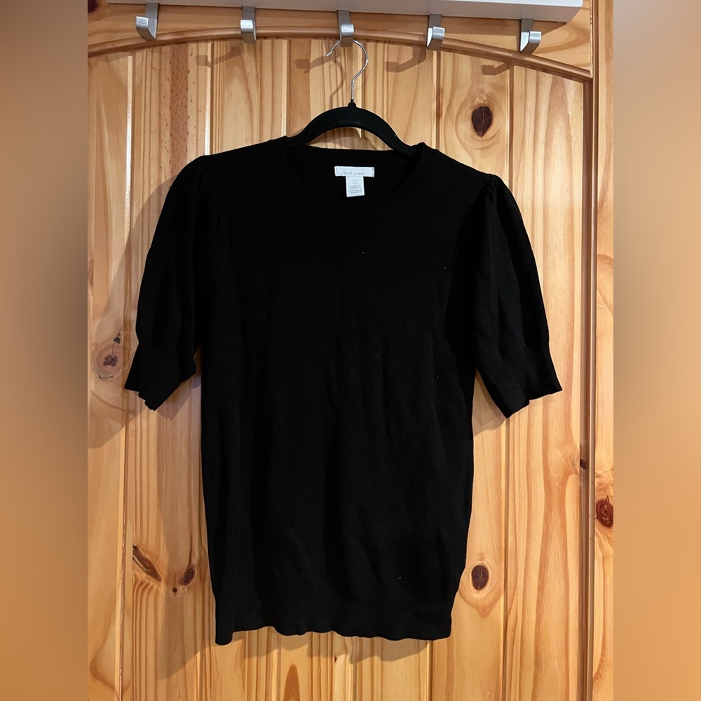 Go-to black knit tee